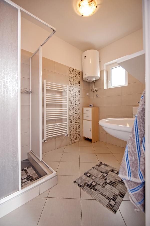 Apartments Roko Rovinj Exterior photo